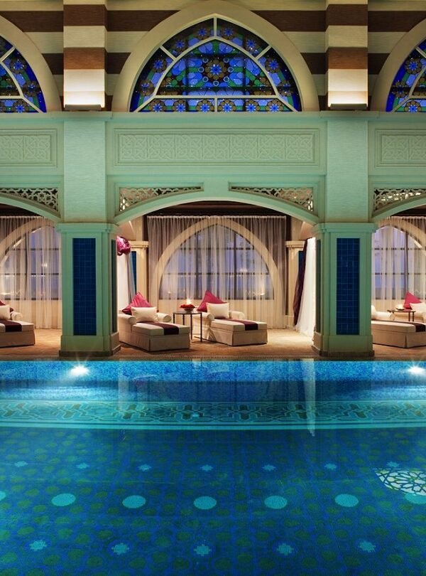 Experience luxury at Jumeirah Zabeel Saray on Palm Jumeirah with beachfront elegance, world-class dining, Talise Spa, and unforgettable Dubai views.